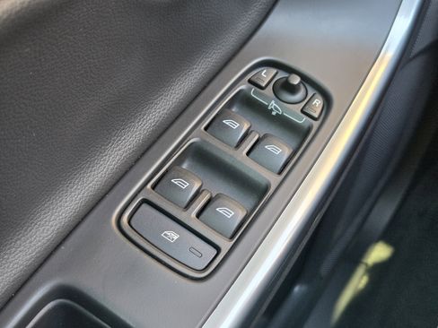 Used 2016 Volvo V60 T5 Premier image 36