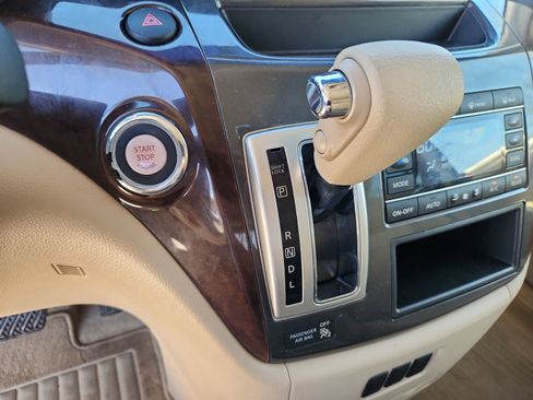 Used 2015 Nissan Quest SV FWD image 23