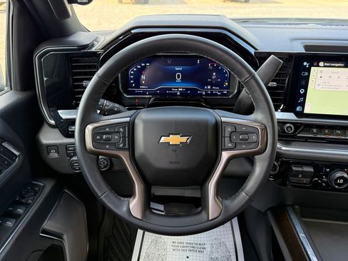 Used 2024 Chevrolet Silverado 2500 High Country w/ Technology Package image 19