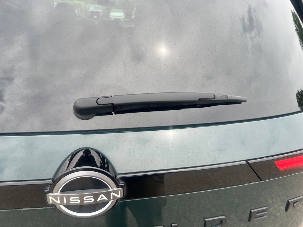Certified 2024 Nissan Pathfinder Platinum w/ Black Appearance Package AWD/4WD image 33