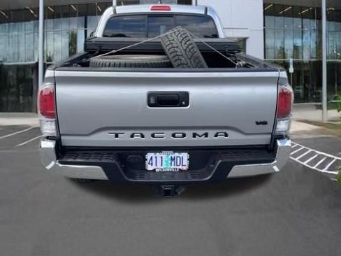 Used 2023 Toyota Tacoma TRD Off-Road w/ Black Out Package (TMS) AWD/4WD image 7