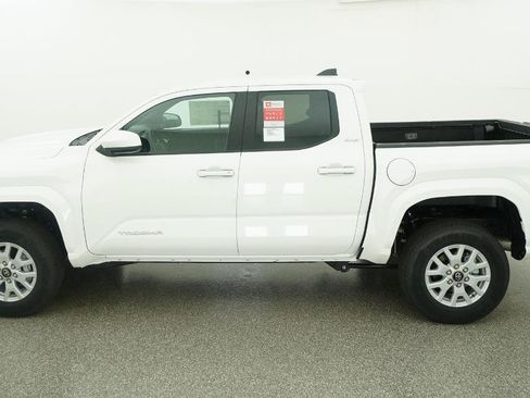 New 2026 Toyota Tacoma SR5 AWD/4WD image 21