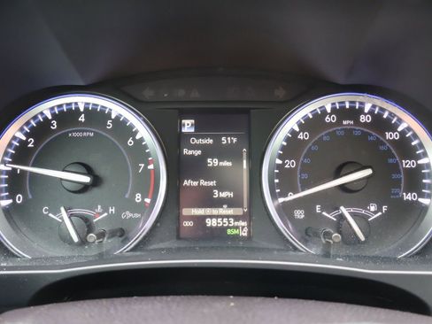 Used 2018 Toyota Highlander XLE image 35