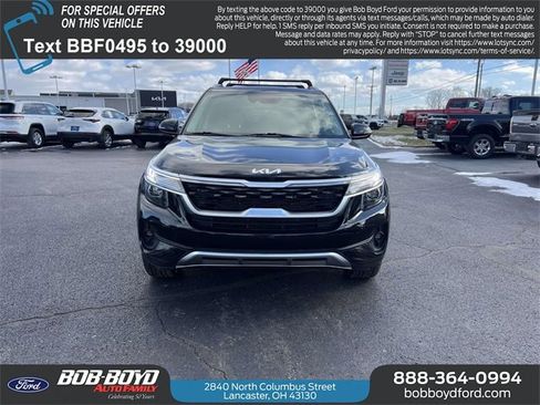 Used 2022 Kia Seltos EX image 2