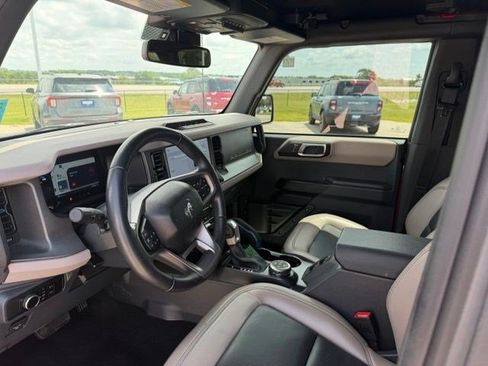 Used 2024 Ford Bronco Wildtrak AWD/4WD image 18