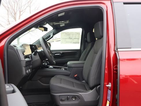 New 2026 Chevrolet Suburban LS AWD/4WD image 15
