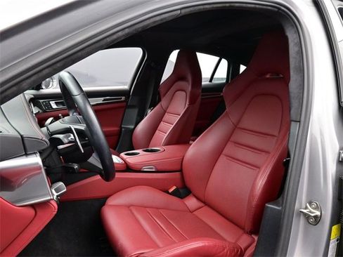 Used 2023 Porsche Panamera Turbo S image 5