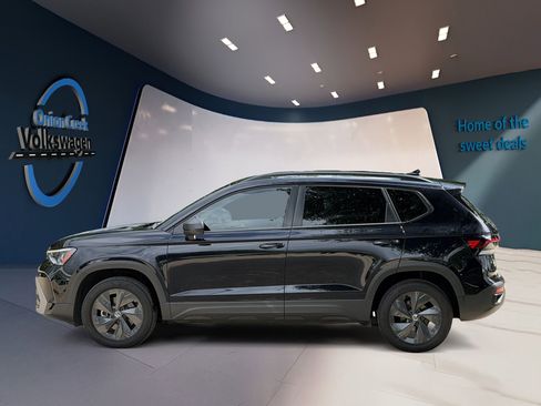 Certified 2025 Volkswagen Taos S FWD image 5