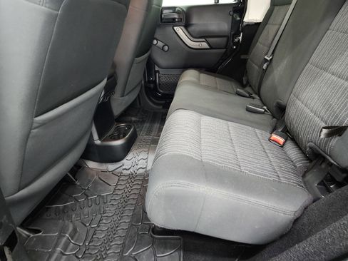 Used 2012 Jeep Wrangler Unlimited Sport image 30