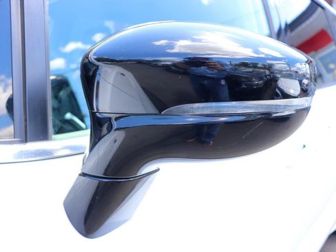 Used 2024 Chrysler Pacifica Limited FWD image 65