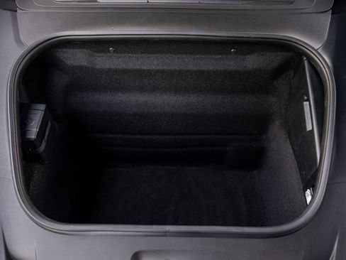 Used 2025 Porsche 911 Carrera 4 GTS image 31