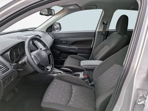 Used 2026 Mitsubishi Outlander Sport LE AWD/4WD image 18