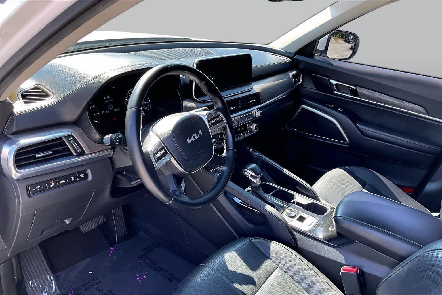 Used 2022 Kia Telluride EX w/ EX Premium Package AWD/4WD image 16
