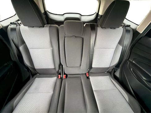 Used 2017 Ford Escape SE image 14