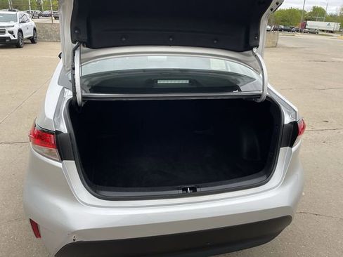 Used 2024 Toyota Corolla LE FWD image 23