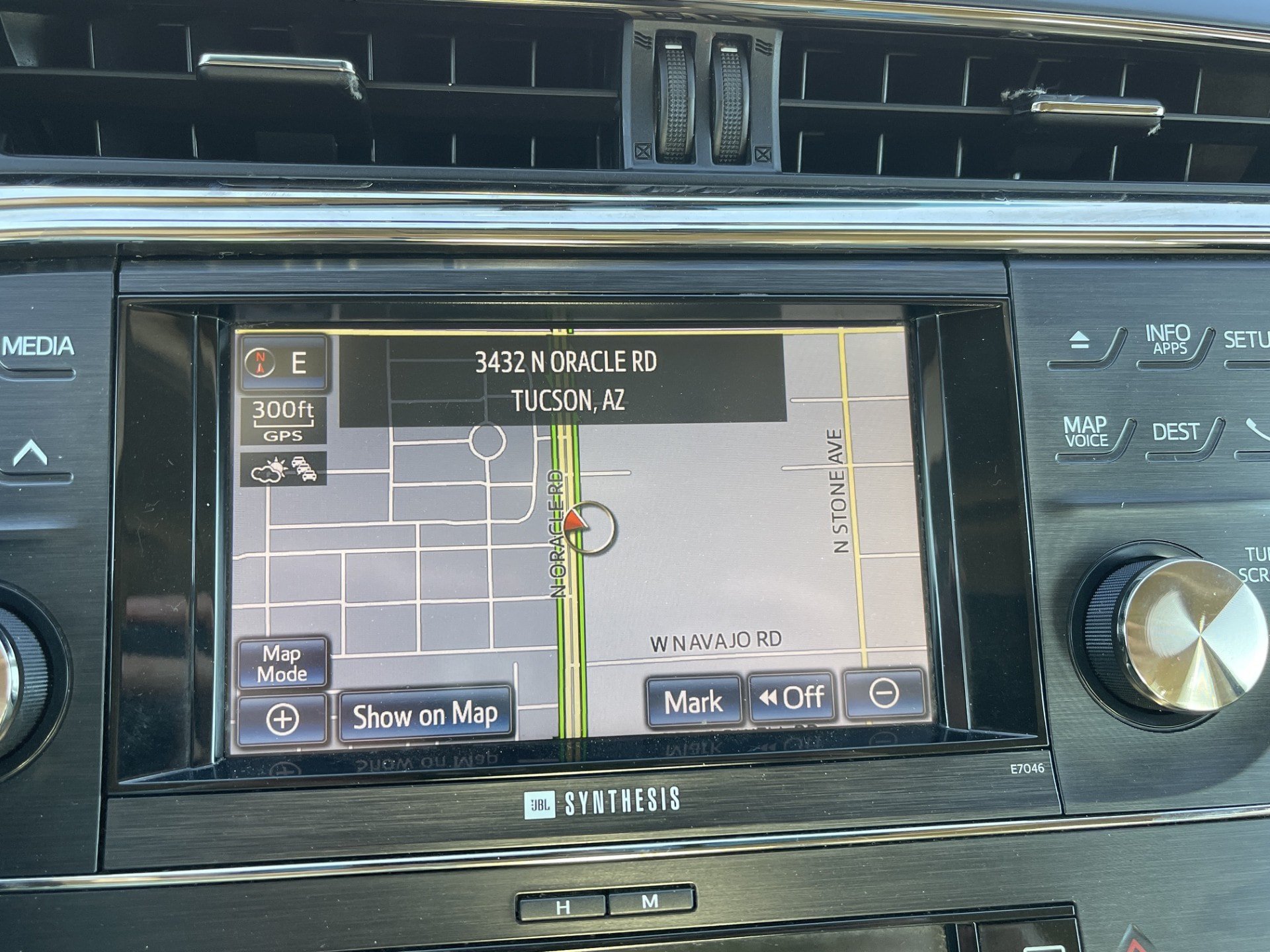 Used 2013 Toyota Avalon FWD image 19
