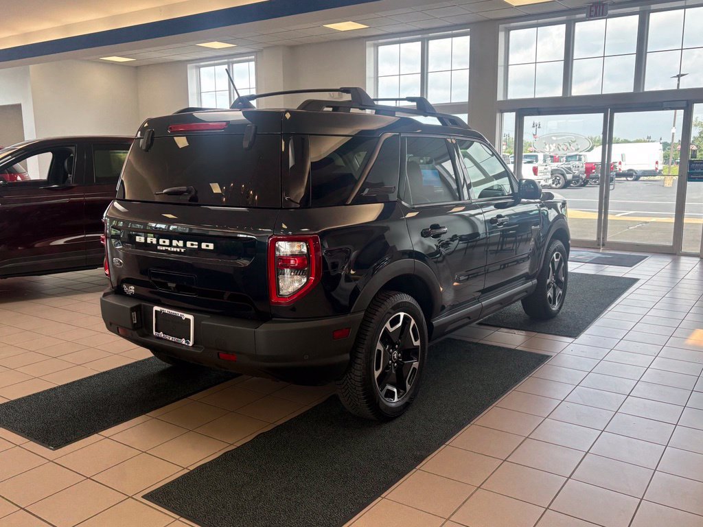 Used 2023 Ford Bronco Sport Outer Banks AWD/4WD image 6