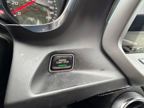 Used 2020 Chevrolet Camaro SS RWD image 19
