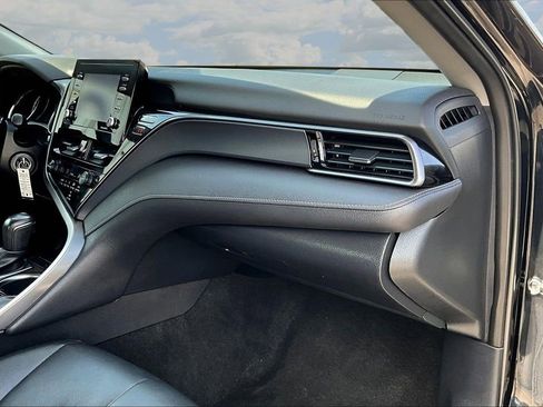 Used 2023 Toyota Camry SE image 27