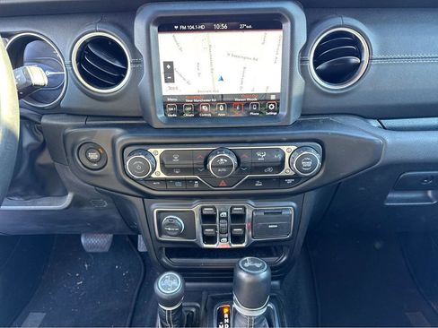 Certified 2022 Jeep Wrangler Unlimited Sahara image 22