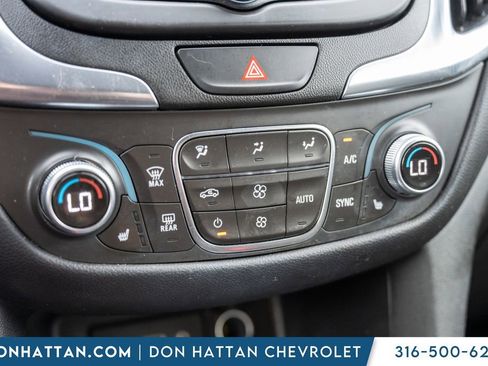 Used 2021 Chevrolet Equinox LT image 11