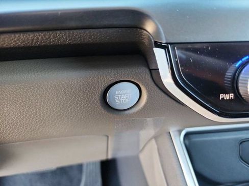 New 2026 Kia Carnival FWD image 21