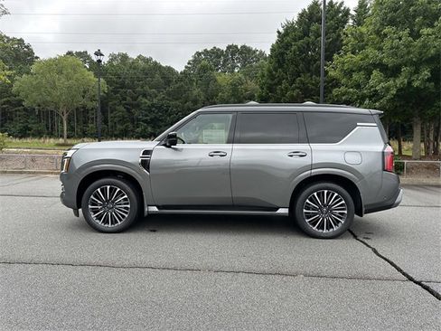New 2025 Nissan Armada Platinum Reserve image 5