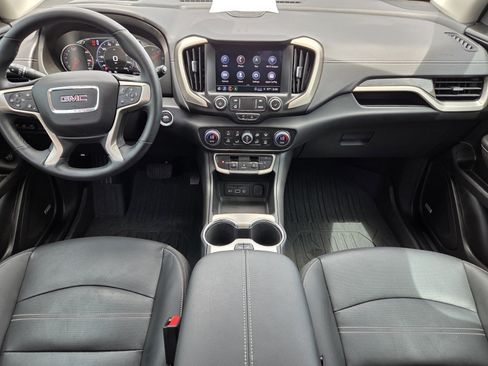 Used 2024 GMC Terrain Denali w/ Denali Premium Package AWD/4WD image 7