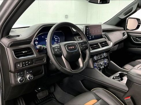 Used 2024 GMC Yukon XL AT4 image 17
