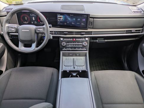 Used 2025 Hyundai Santa Fe SE FWD image 13