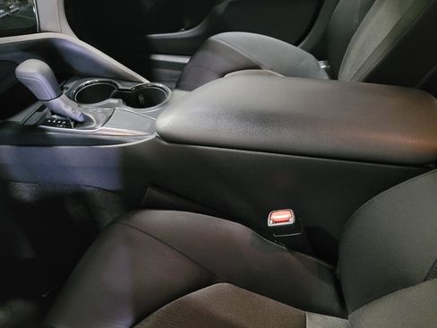 Used 2019 Toyota Camry LE image 26