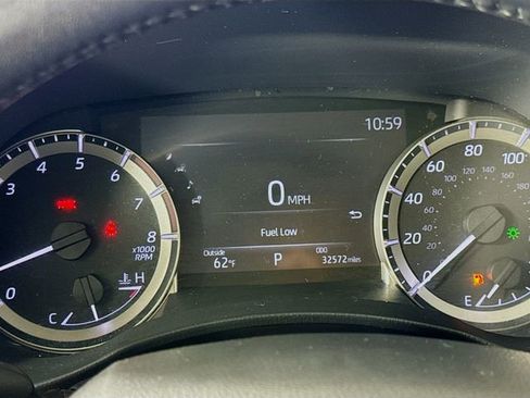 Used 2023 Toyota Highlander XLE AWD/4WD image 21