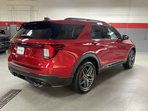 Used 2026 Ford Explorer ST w/ Sun And Sound Package AWD/4WD image 10