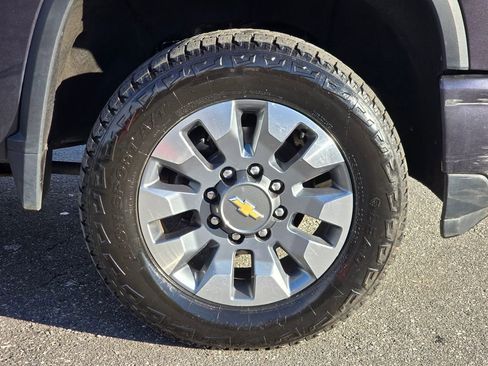 Certified 2024 Chevrolet Silverado 2500 Custom w/ Custom Value Package image 21