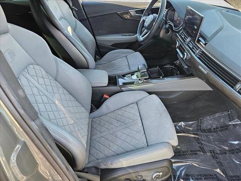 Used 2023 Audi S4 Premium Plus w/ Premium Plus Package image 18
