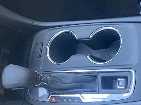 Certified 2022 Chevrolet Equinox LT image 25