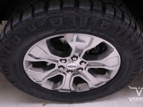 Used 2021 Ford F150 Platinum w/ FX4 Off-Road Package image 10