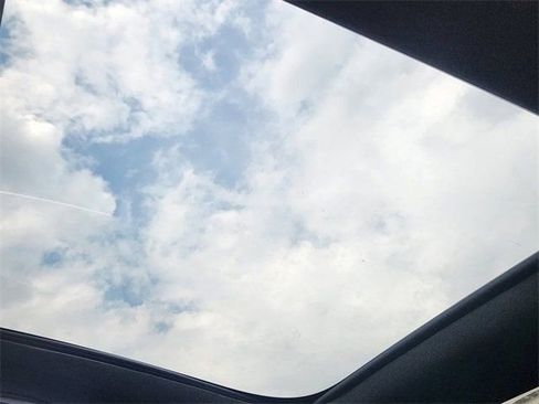 Certified 2026 Mercedes-Benz GLB 250 4MATIC image 22