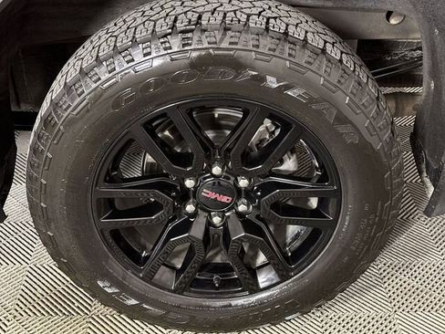 Used 2025 GMC Sierra 1500 Elevation image 34