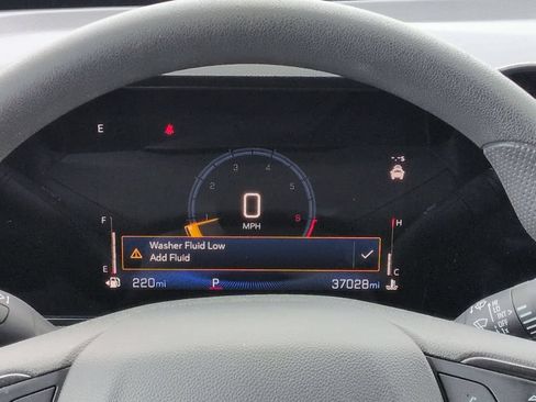 Used 2025 Chevrolet TrailBlazer LT FWD image 14