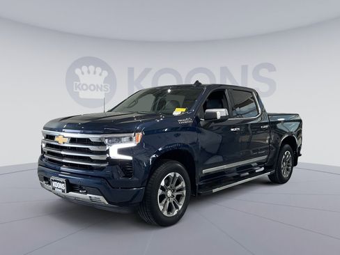 Used 2023 Chevrolet Silverado 1500 High Country w/ Z71 Off-Road Package AWD/4WD image 1