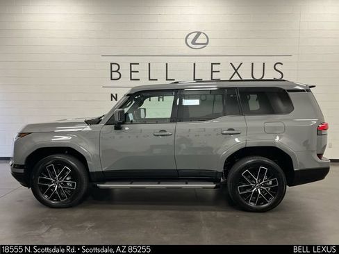 Used 2026 Lexus GX 550 w/ Cold Area Package AWD/4WD image 7