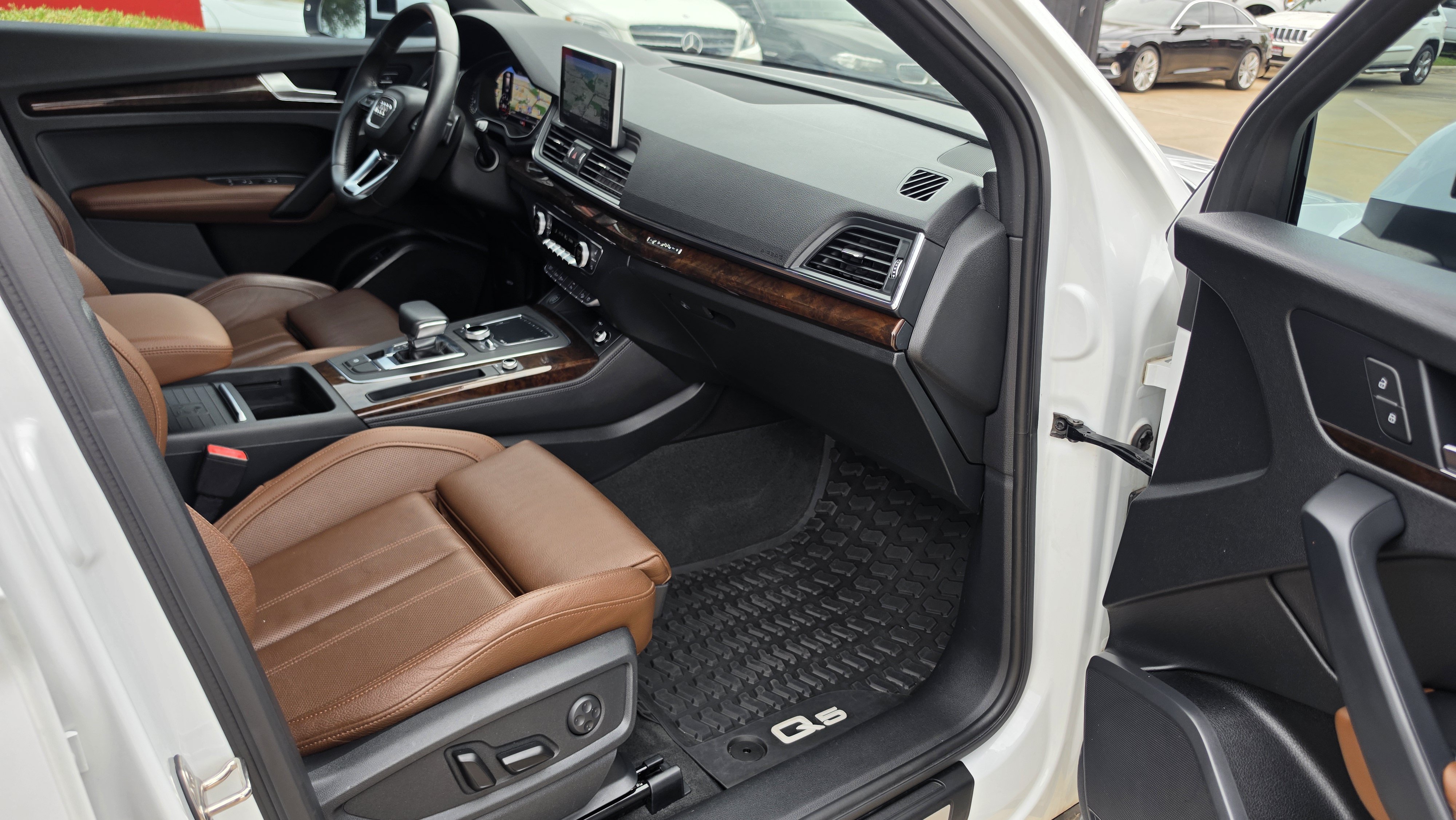 Used 2019 Audi Q5 2.0T Premium Plus w/ Premium Plus Package AWD/4WD image 34