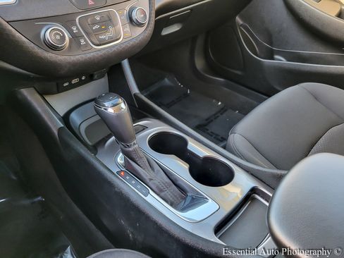 Used 2019 Chevrolet Malibu LS FWD image 19