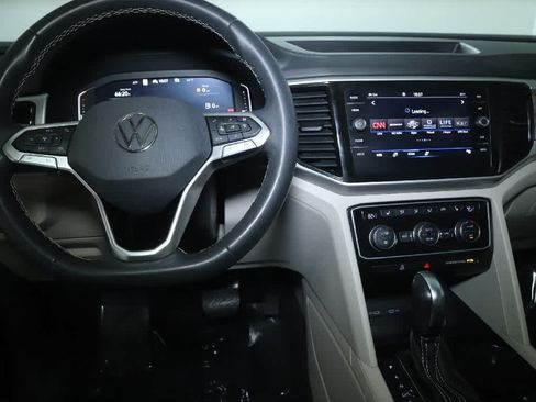 Certified 2023 Volkswagen Atlas SEL AWD/4WD image 31