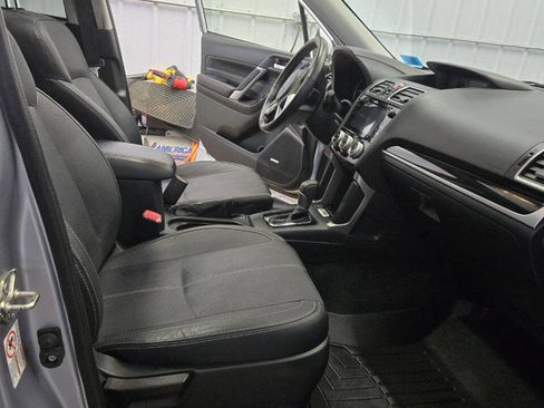 Used 2017 Subaru Forester 2.5i Touring image 14