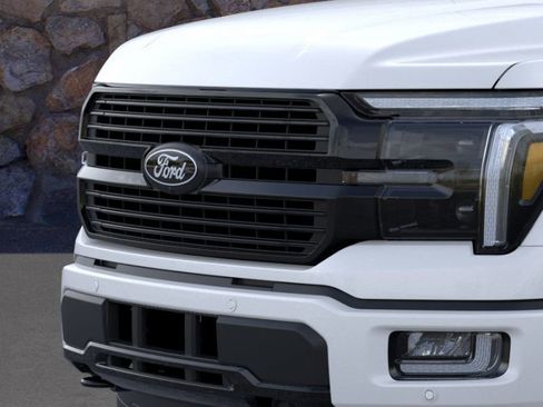 New 2025 Ford F150 Platinum w/ FX4 Off-Road Package image 17