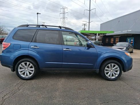 Used 2011 Subaru Forester 2.5X Premium image 4