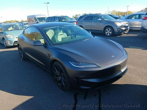 Used 2024 Tesla Model 3 Performance image 2