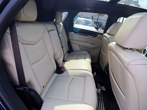 Used 2017 Cadillac XT5 Luxury w/ Driver Awareness Package image 52